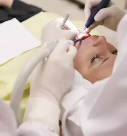 Ugodno odstranjevanje zobnega kamna Goriška