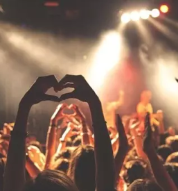 Angaziranje glasbenika luka basi