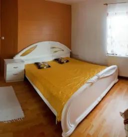 Apartmaji rajhenav