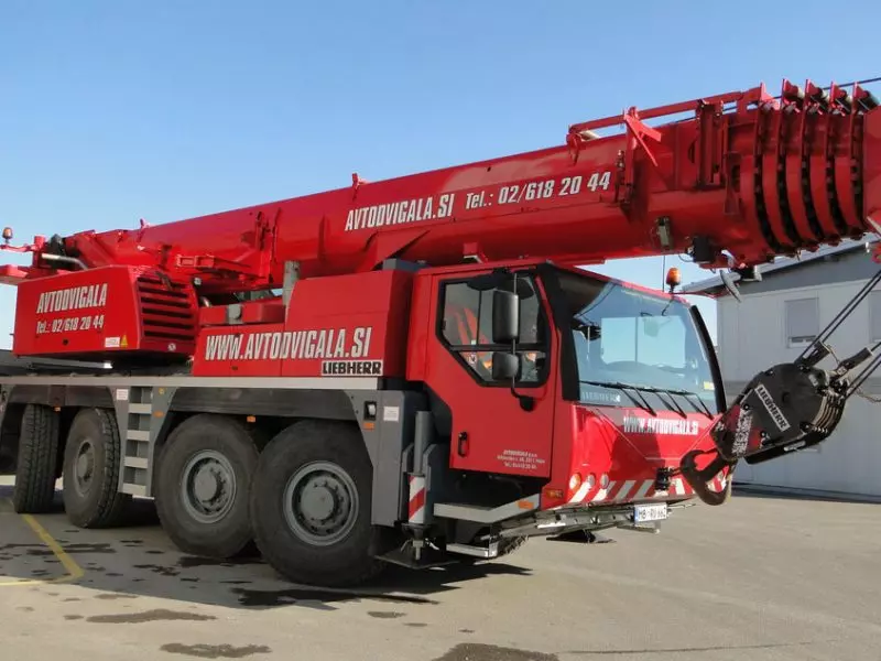 Avtodvigala v Sloveniji