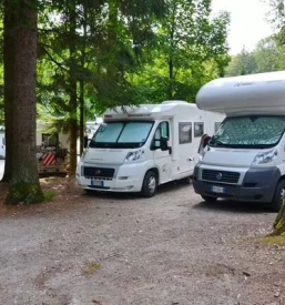 Ugoden avtokamp Postojna