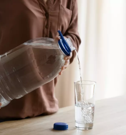 Destilirana voda aqvatrade starejrska