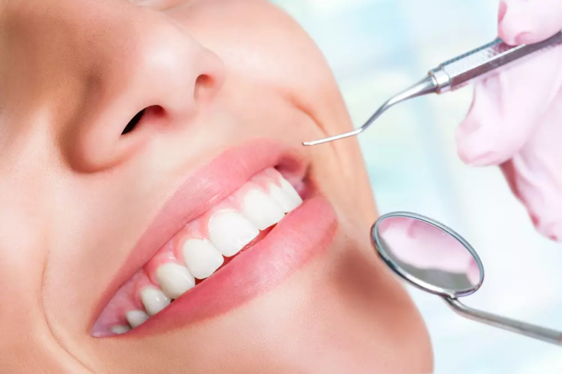 Dober privat zobozdravnik iz Maribora bo poskrbel za sijoč nasmeh