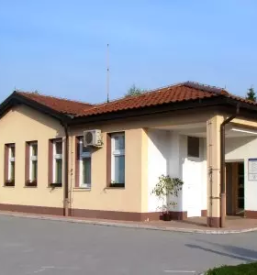 Dober veterinar smarje pri jeslah