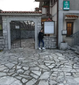 Okusne jedi v domači gostilni Sežana