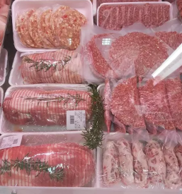 Čevapčiči v dobri mesnici Koper