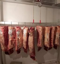 Zorjeno meso v dobri mesnici Koper