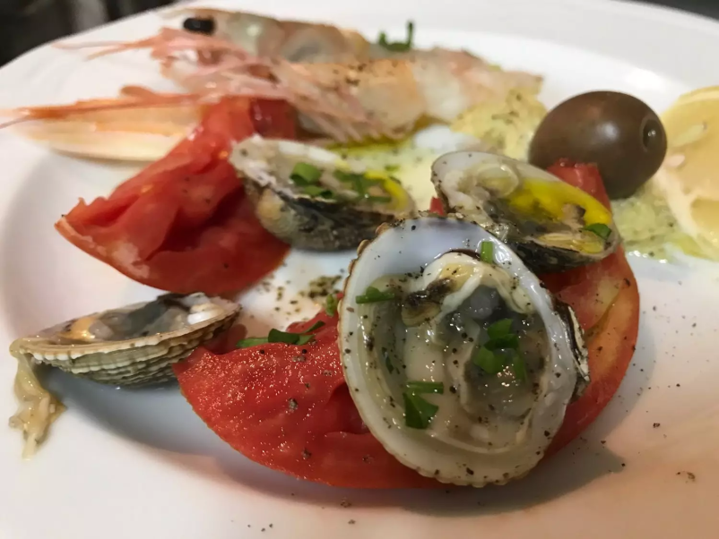 Dobre ribje jedi si privoščite v Gostilni na Burji v Sečovljah 