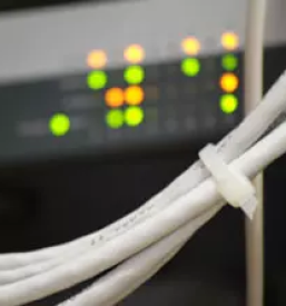 Elektroinštalacije in vzdrževanje naprav ravne