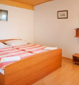 Free rooms podčetrtek