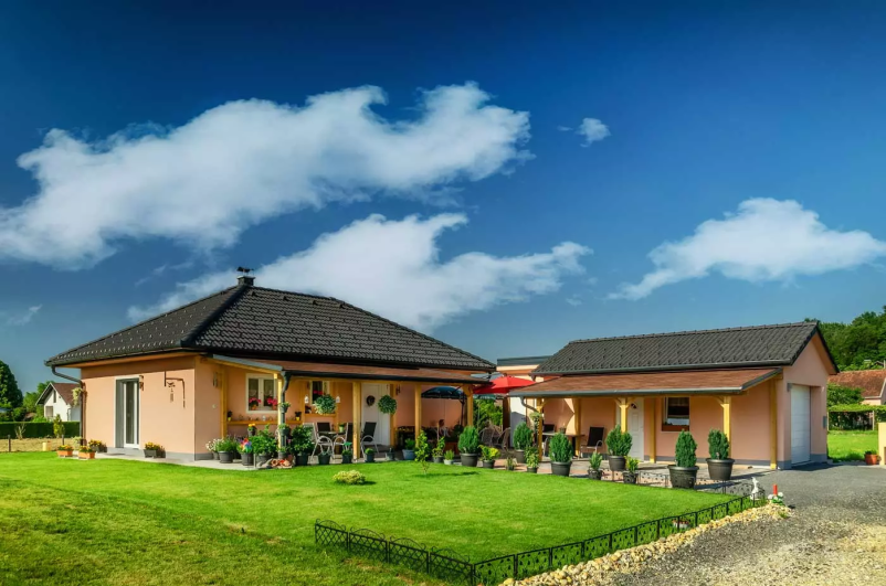 Če vas zanima gradnja montažnih hiš v Sloveniji, vas pri nas čaka najboljša ponudba