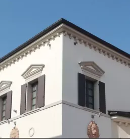 Installation of facade decorative elements