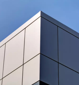 Installationen in der automobilindustrie und paneelfassaden slowenien