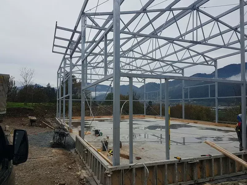 Izdelava jeklenih hal Pomurje