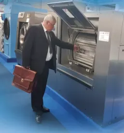 Izdelava prodaja in servis opreme za pralnistvo slovenija
