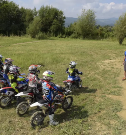 Izposoja motorja za otroke in odrasle podravska