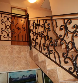 Kovinske ograje po naročilu