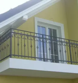 Kovana ograja