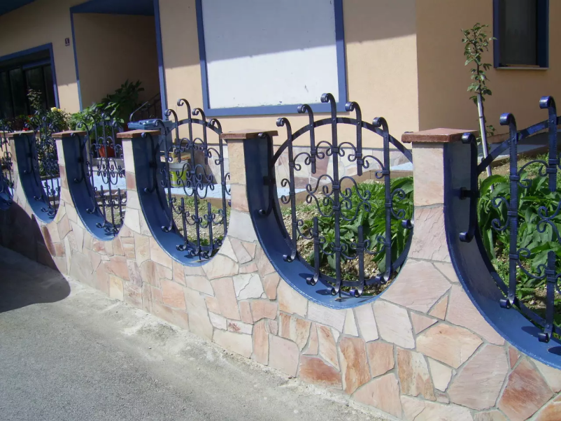 Ugodne kovane ograje po meri Slovenija