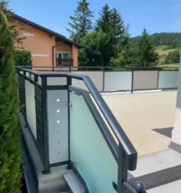 Montaža kovanih ograj 