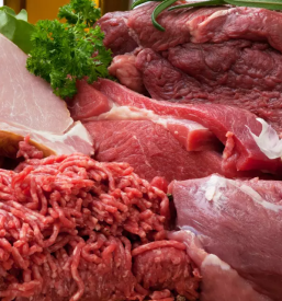 Sveže meso v mesnici Grosuplje