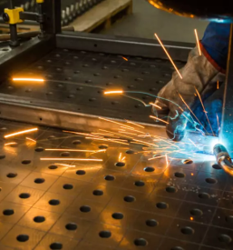 Laser cutting of sheet metal kranj