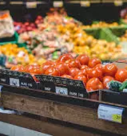 Market sredisce ob dravi