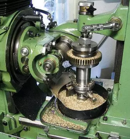 Mehanska obdelava termoplastov Ljubljana