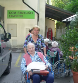 Oskrba starejsih na domu zasavje