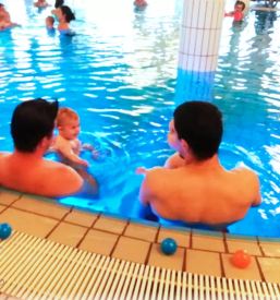 Plavanje za otroke s posebnimi potrebami slovenija
