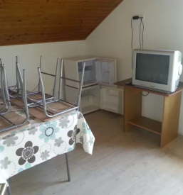 Mesečni najem sobe za delavce