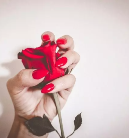 Kvalitetni akrilni nohti Ljubljana