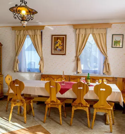 Prenocisca s hrano okolica ljubljane