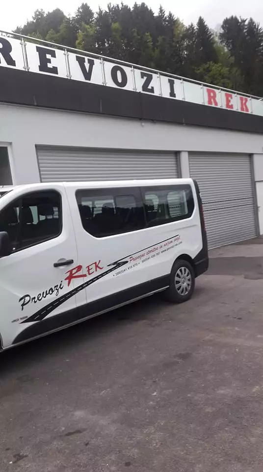 kombi za prevoz oseb