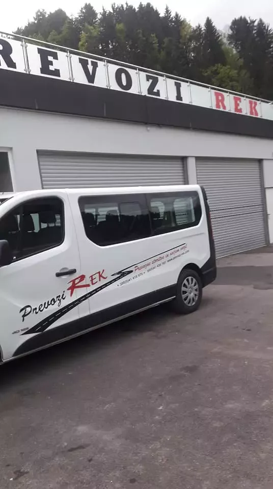 kombi za prevoz oseb