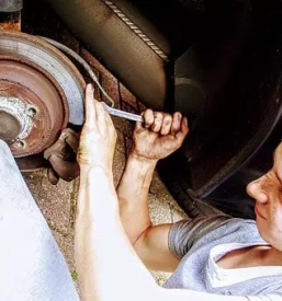 Priprava avtomobila na tehnicni pregled kranj