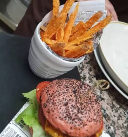 Priprava hamburgerjev gornja radgona