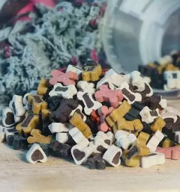 Prodaja hrane za macke in pse ravne na koroskem