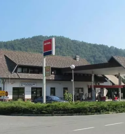 Prodaja tovornih in osebnih vozil slovenija