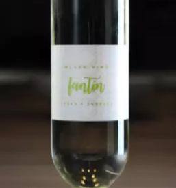 Prodaja vrhunskega belega vina starejrska slovenija