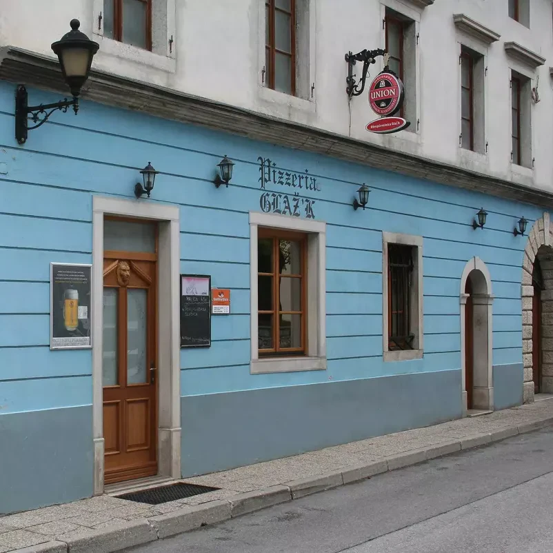 Prostor za zaključene družbe Cerknica