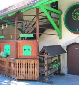 Ugoden prostor za zaključene družbe Domžale