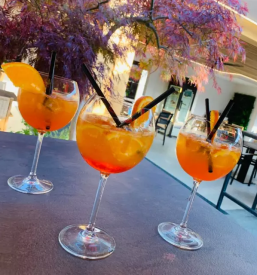 Prostor za manjše zaključene družbe Maribor