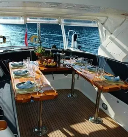 Repair and restoration of interior equipment on yachts slovenia