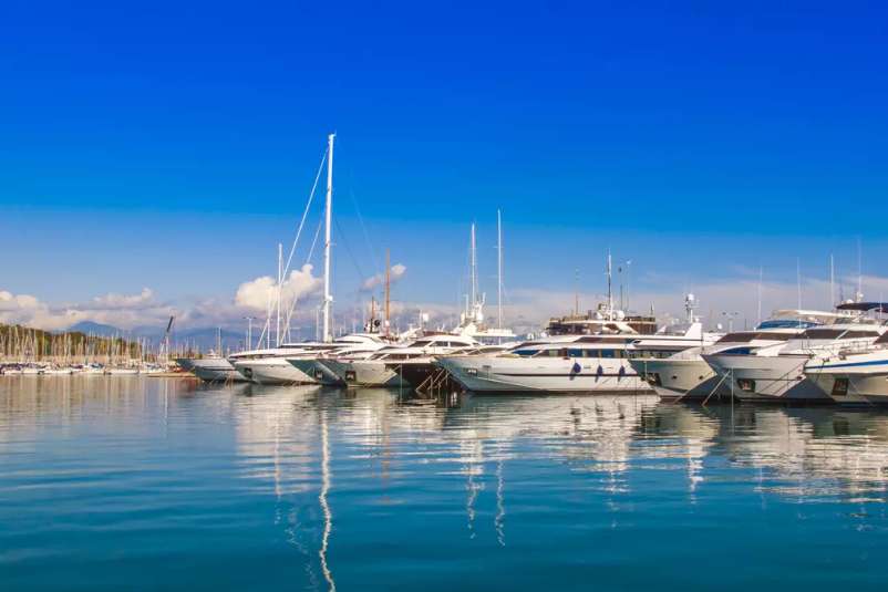 Ugodno popravilo čolnov na terenu Slovenija