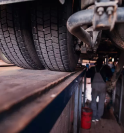 Servis kamionov smartno pri litiji