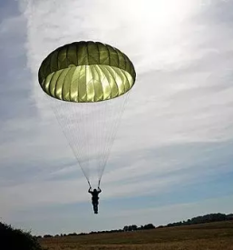 Skoki s padalom lesce