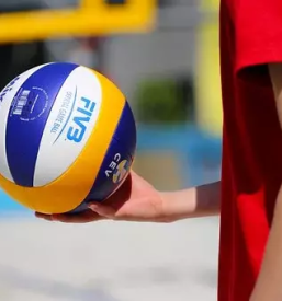 Sportne aktivnosti odbojke za zaposlene zavarovalnice triglav