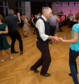 Tecaji plesa stajerska