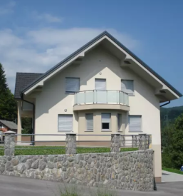 Tlakovanje dvorišč Ljubljana